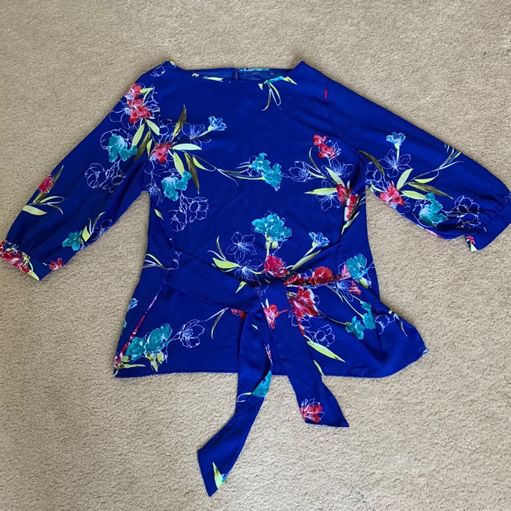 EUC Apt. 9 Floral Blouse